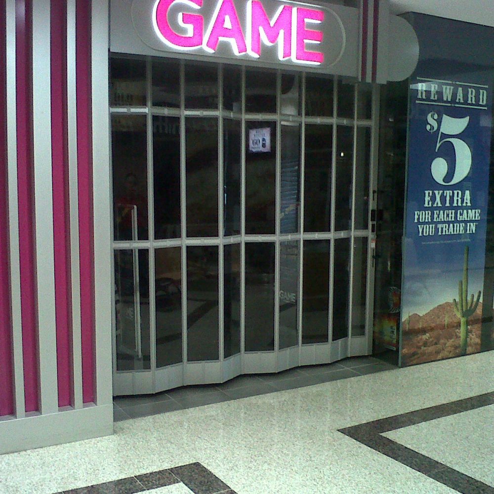 closed game store