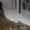 276_spiked-roller-removing-air-from-self-levelling-smoothing-epoxy-polyurethane-cementitous-screed-long-handled-stop-bubbles-pop-default_3_9