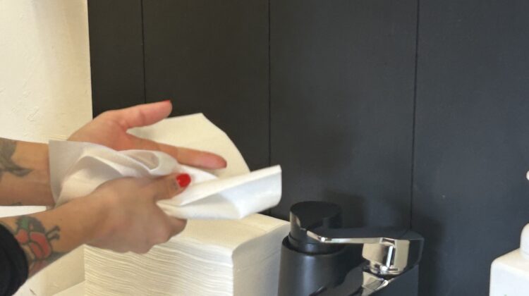 Flushable hand towels
